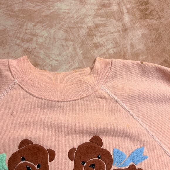 Vintage 80s Hanes Teddy Bear Heart Crewneck Sweatshirt Pink Textured Print Bows - Picture 6 of 10